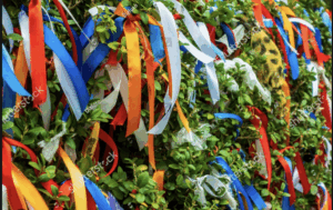 Making of May Gads; Celebrating Beltaine: May's Ritual @ AwenTree